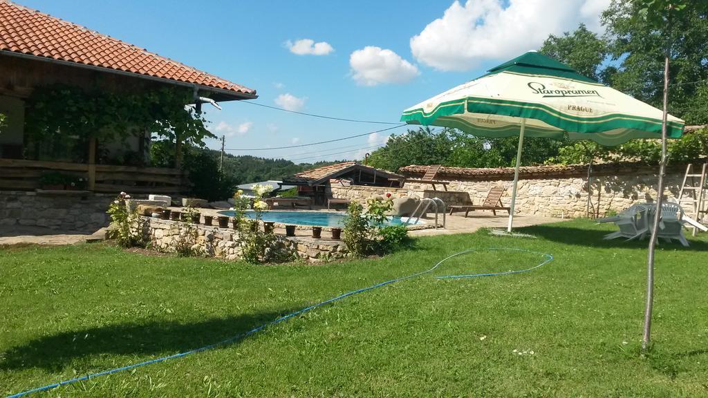 Hotel Pri Chakara Arbanasi Extérieur photo