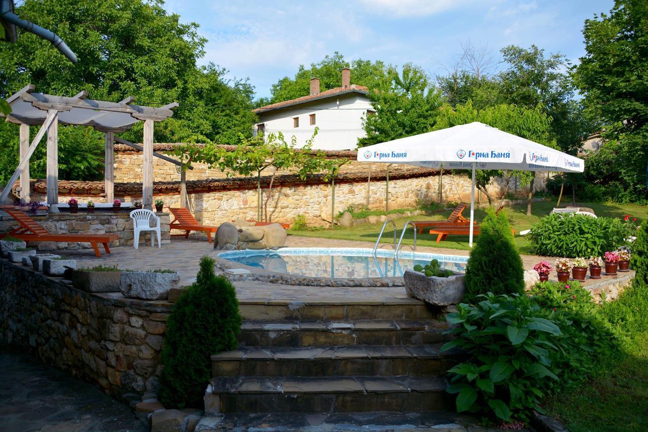 Hotel Pri Chakara Arbanasi Extérieur photo